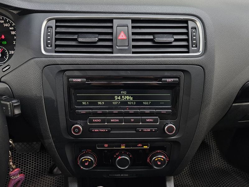 2013 Volkswagen Jetta 1.6 TDI Blue Motion 6th photo 14