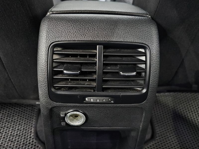 2013 Volkswagen Jetta 1.6 TDI Blue Motion 6th photo 19
