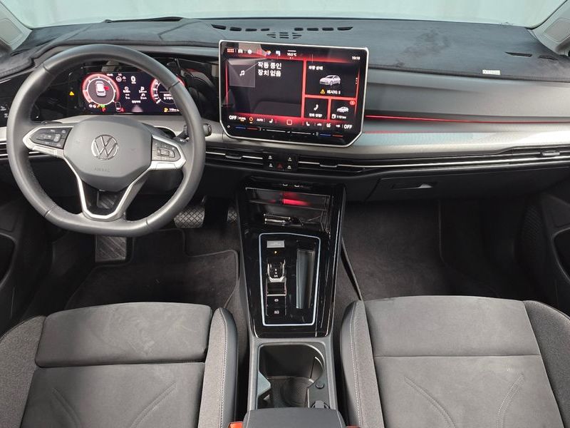 2025 Volkswagen Golf 2.0 TDI Prestige photo 7