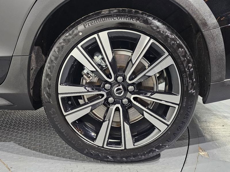 2025 Volvo V60 B5 Ultra AWD photo 21
