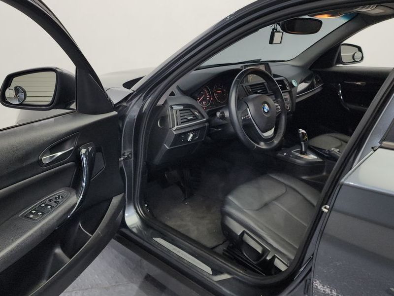 2014 BMW 1시리즈 118d Urban 5Dr photo 10