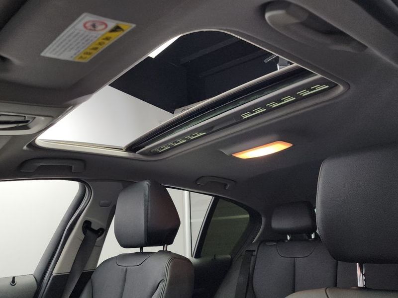 2014 BMW 1시리즈 118d Urban 5Dr photo 19