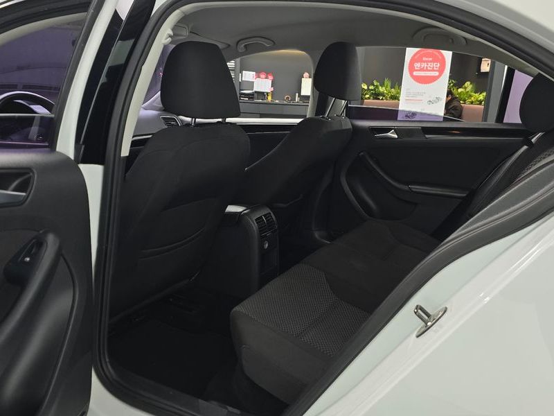 2014 Volkswagen Jetta 1.6 TDI Blue Motion 6th photo 12