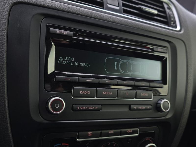 2014 Volkswagen Jetta 1.6 TDI Blue Motion 6th photo 18