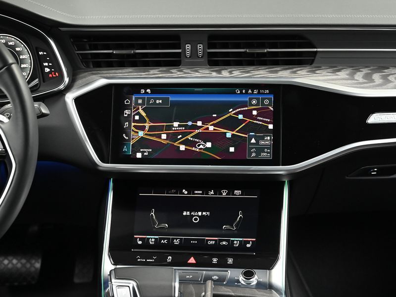 2024 Audi A7 55 TFSI e Quattro Premium photo 14