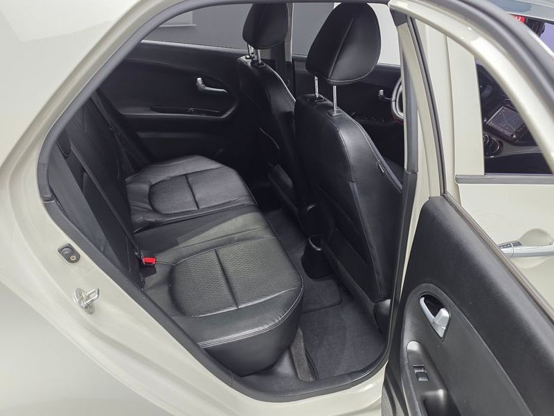 2015 Kia Morning Deluxe Trendy photo 12