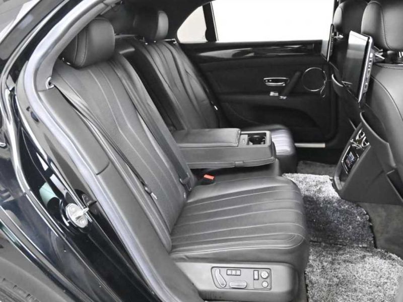 2015 Bentley Flying Spur 4.0 photo 12