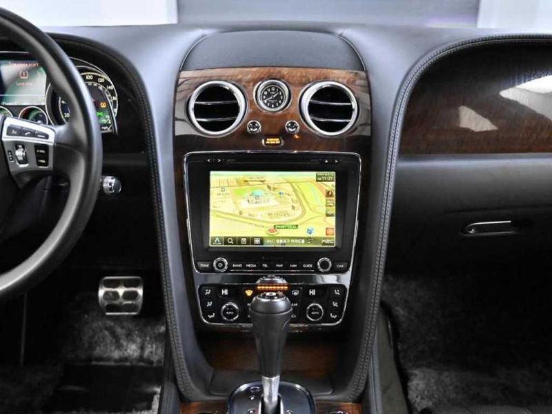 2015 Bentley Flying Spur 4.0 photo 14