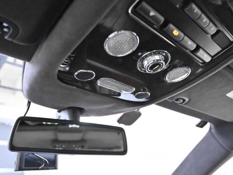 2015 Bentley Flying Spur 4.0 photo 19