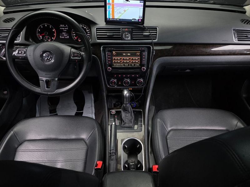 2015 Volkswagen Passat 1.8 TSI B7 photo 7