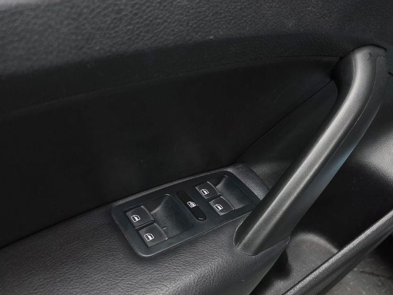 2015 Volkswagen Passat 1.8 TSI B7 photo 17