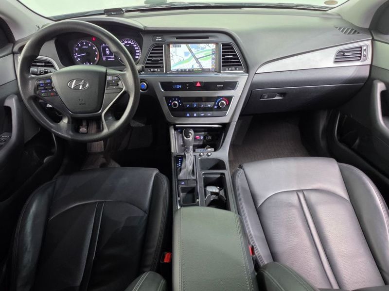 2015 Hyundai Sonata LPI Modern photo 7