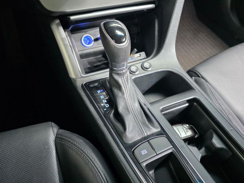 2015 Hyundai Sonata LPI Modern photo 9