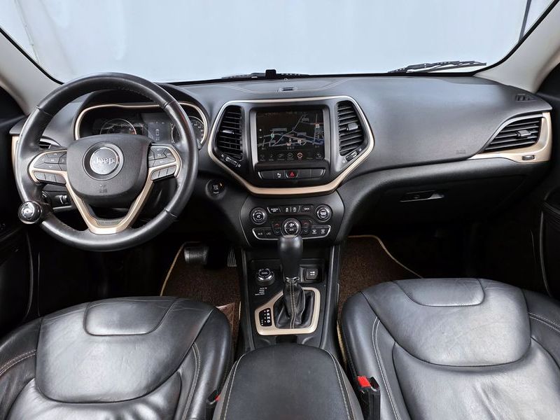 2015 Jeep Cherokee 2.0 Diesel Longitude AWD photo 7