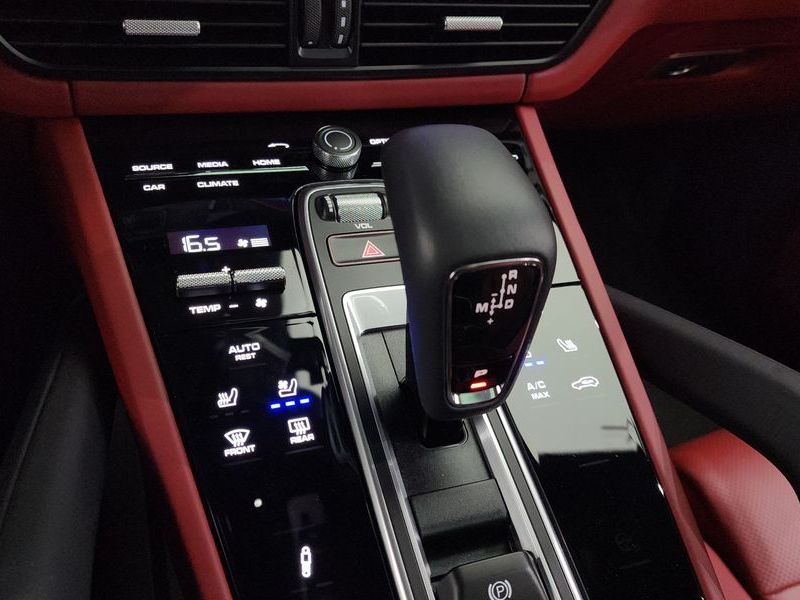 2023 Porsche Cayenne 3.0 PLATINUM EDITION photo 9