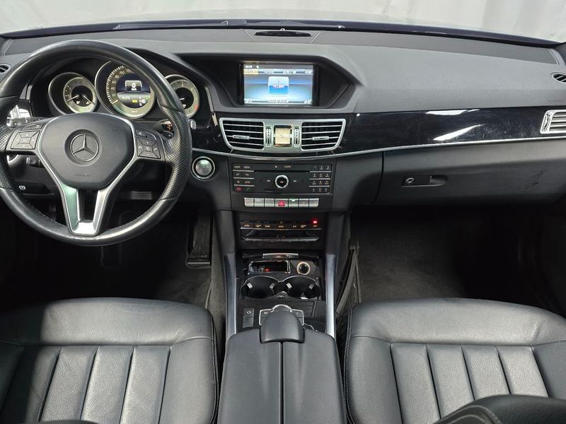 2016 Mercedes-Benz E-Class E220 Bluetec Avantgarde photo 7