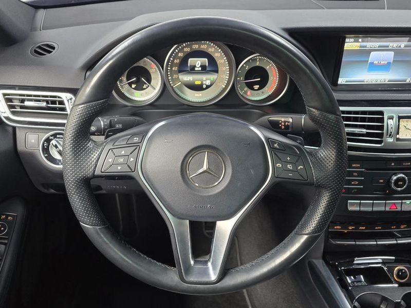 2016 Mercedes-Benz E-Class E220 Bluetec Avantgarde photo 13