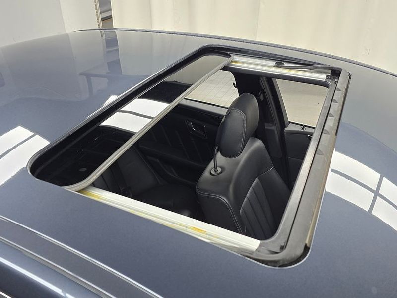2016 Mercedes-Benz E-Class E220 Bluetec Avantgarde photo 18