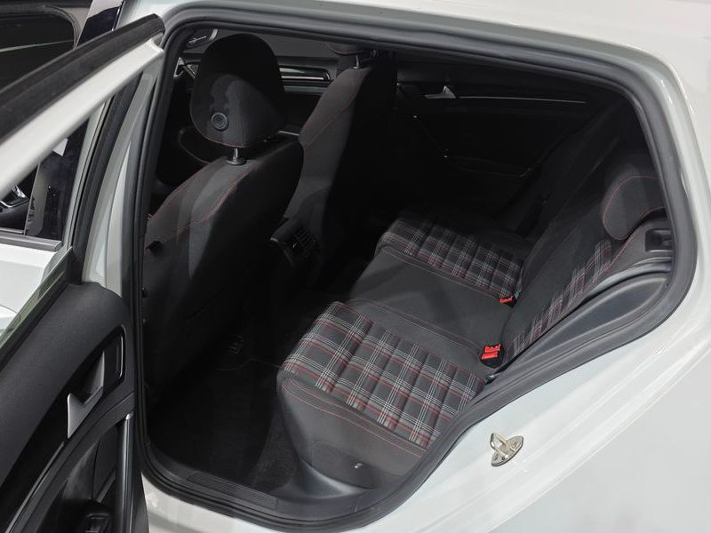 2016 Volkswagen Golf 2.0 GTI Extreme Edition photo 11