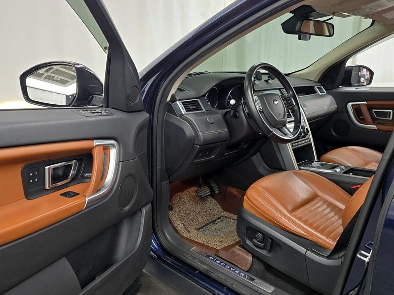 2016 Land Rover Discovery Sport 2.0 TD4 HSE Luxury photo 10