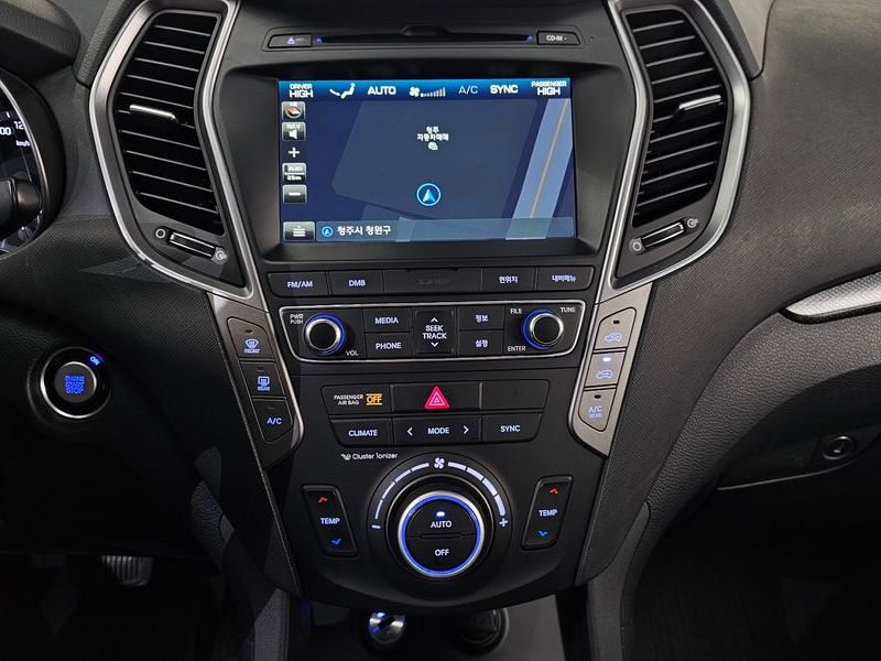 2016 Hyundai Santa Fe Diesel 2.0 2WD Premium photo 17