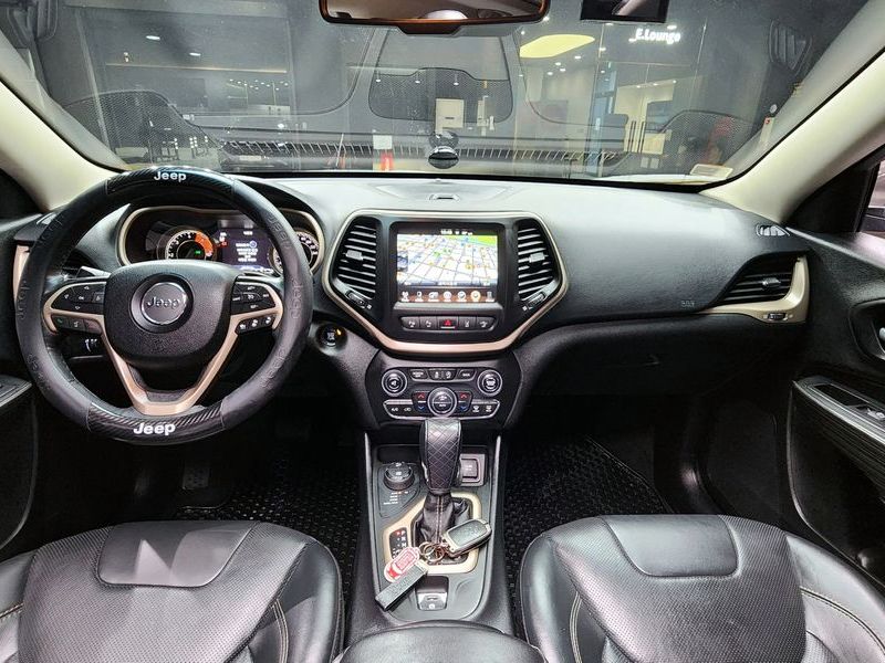 2016 Jeep Cherokee 2.2 Diesel Limited 4WD photo 7