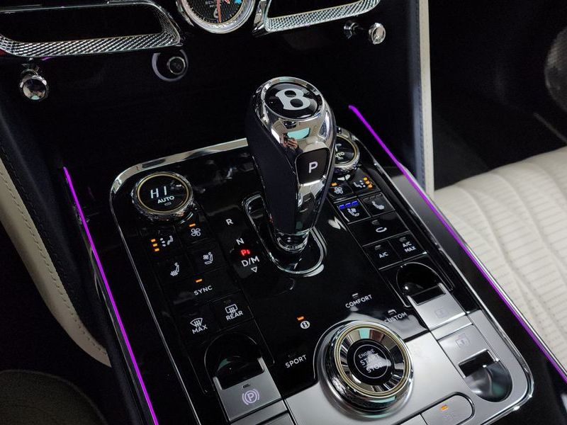 2022 Bentley Flying Spur 4.0 photo 9