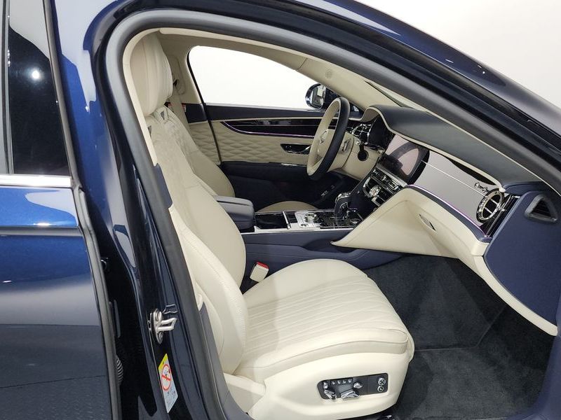 2022 Bentley Flying Spur 4.0 photo 11