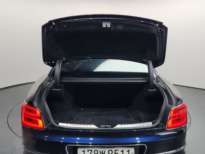 2022 Bentley Flying Spur 4.0 photo 20