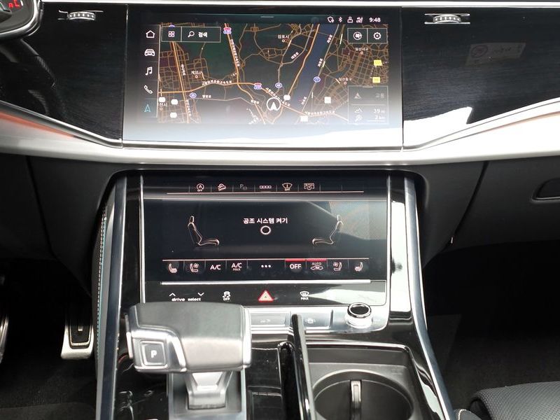 2022 Audi Q8 55 TFSI Quattro Premium photo 14