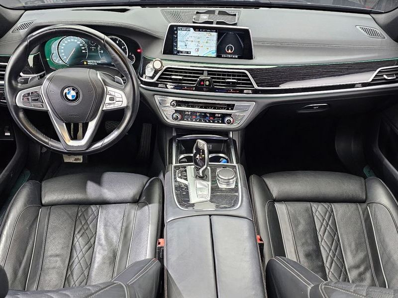2017 BMW 7 Series 730Ld xDrive M Sport photo 7