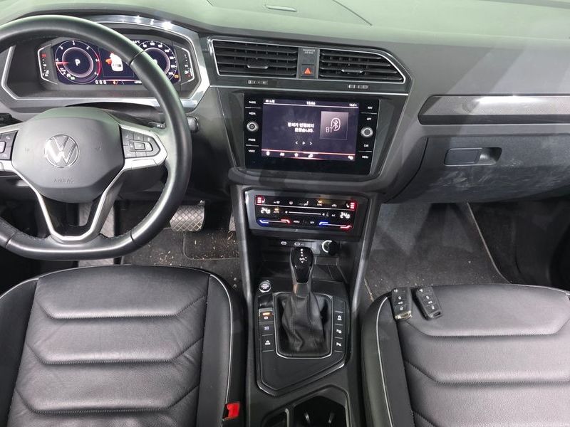 2022 Volkswagen Tiguan 2.0 TDI Premium photo 7
