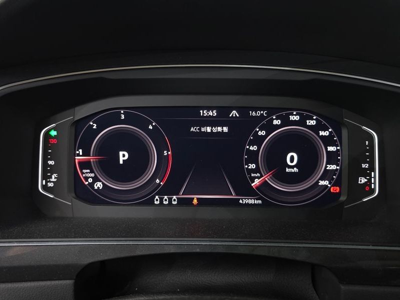 2022 Volkswagen Tiguan 2.0 TDI Premium photo 8