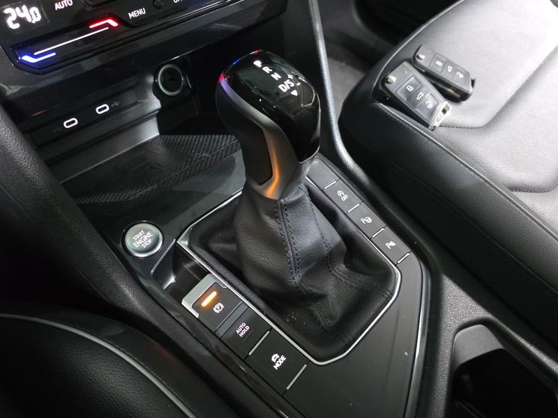 2022 Volkswagen Tiguan 2.0 TDI Premium photo 9