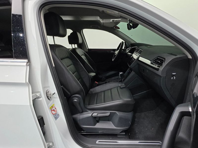 2022 Volkswagen Tiguan 2.0 TDI Premium photo 10