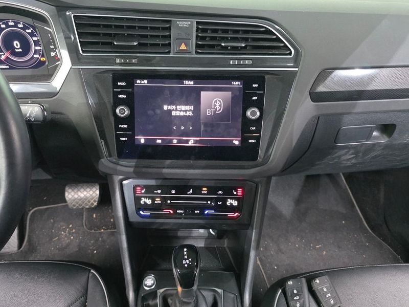 2022 Volkswagen Tiguan 2.0 TDI Premium photo 13
