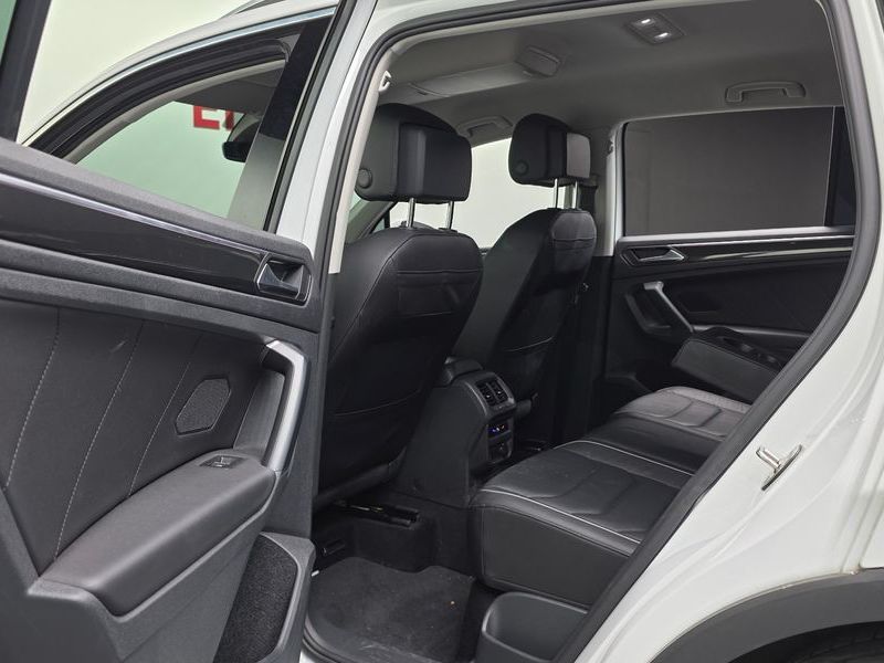 2022 Volkswagen Tiguan 2.0 TDI Premium photo 18