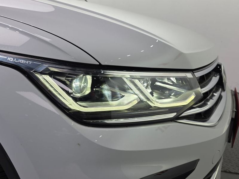 2022 Volkswagen Tiguan 2.0 TDI Premium photo 22