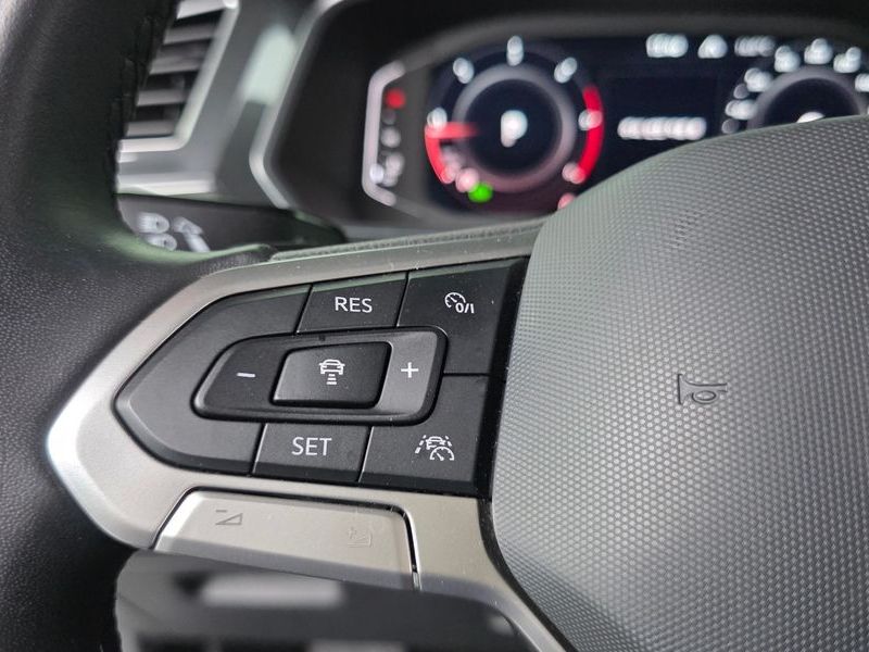 2022 Volkswagen Tiguan 2.0 TDI Premium photo 28