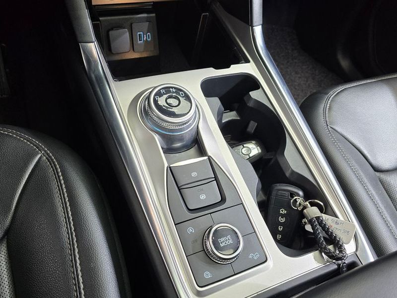 2022 Ford Explorer 2.3 LimIted 4WD photo 9