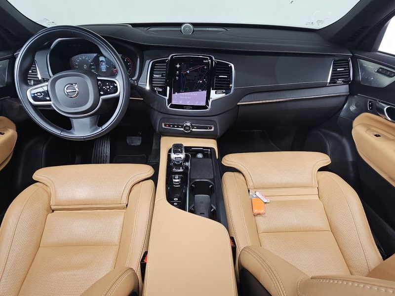 2022 Volvo XC90 B6 Inscription photo 7