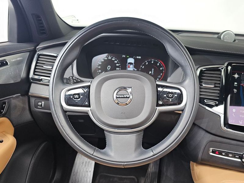 2022 Volvo XC90 B6 Inscription photo 13