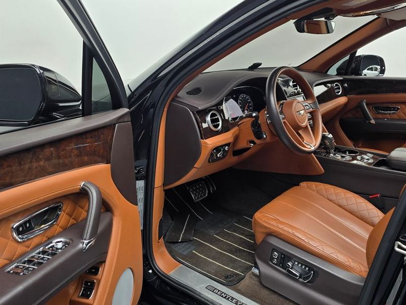 2017 Bentley Bentayga 6.0 W12 photo 11