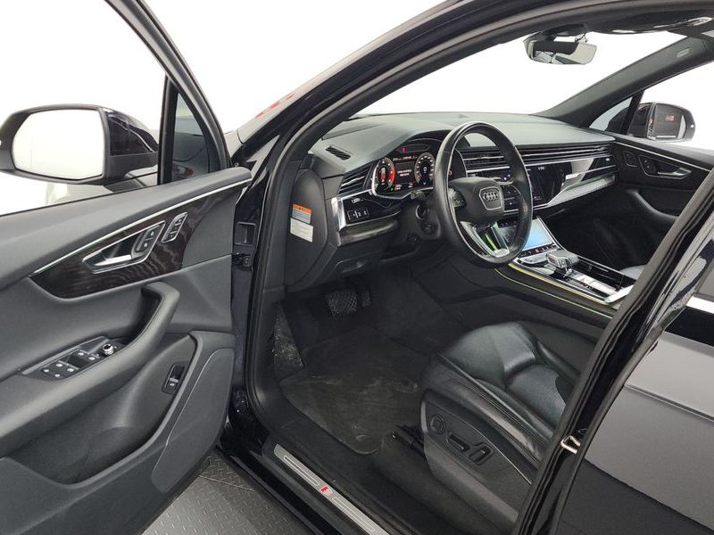 2021 Audi Q7 45 TDI Quattro Premium photo 10