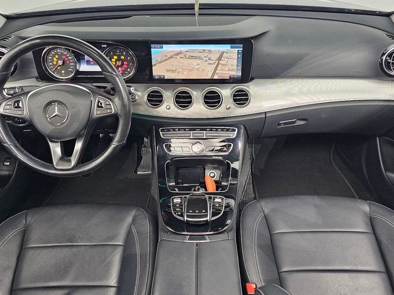 2017 Mercedes-Benz E-Class E200 Avantgarde photo 7