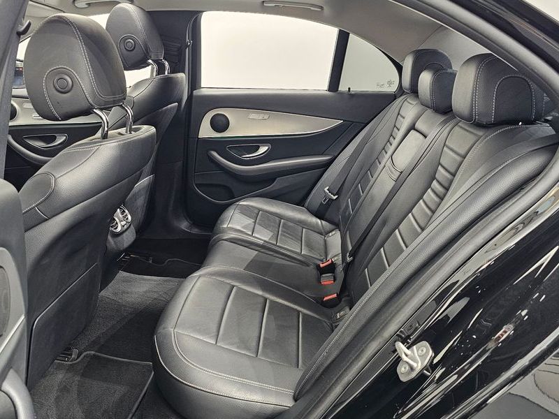 2017 Mercedes-Benz E-Class E200 Avantgarde photo 12