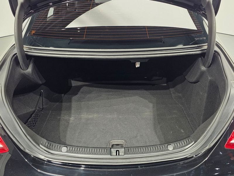 2017 Mercedes-Benz E-Class E200 Avantgarde photo 20