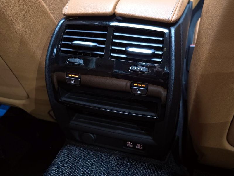 2021 BMW 5 Series 520i Luxury photo 19