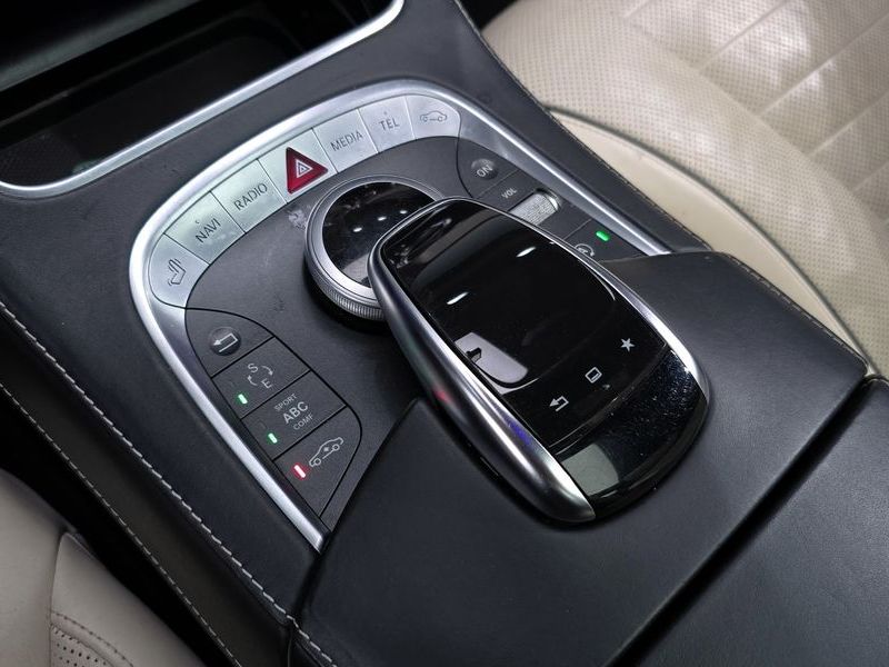 2016 Mercedes-Benz S-Class S500L photo 19