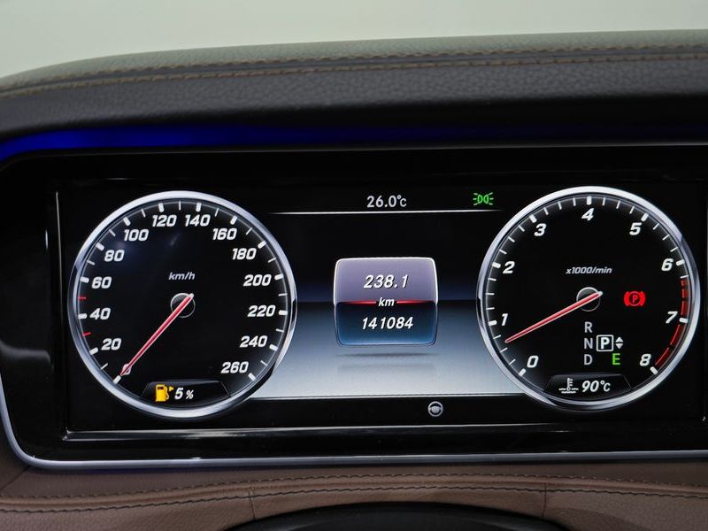 2017 Mercedes-Benz S-Class S400L 4MATIC photo 8